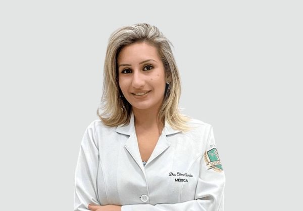 Dra. Ellen Cunha é Pediatra Geral e Consultora do Sono Infantil CRM 38.209 - RQE 27026.